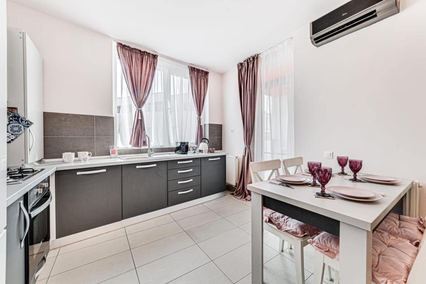 Ari Rose Apartment With Cozy Balcony Arad Extérieur photo